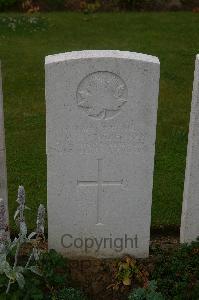 Dury Mill British Cemetery - MacLennan, N O C