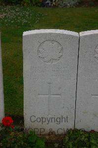 Dury Mill British Cemetery - McPherson, Howard