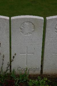 Dury Mill British Cemetery - Mowat, J L