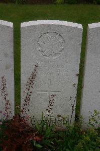 Dury Mill British Cemetery - Pashley, H B