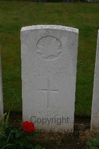 Dury Mill British Cemetery - Reid, David MacDonald