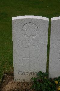 Dury Mill British Cemetery - Reynolds, H S