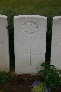 Dury Mill British Cemetery - Rogers, H C