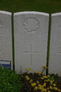 Dury Mill British Cemetery - Ross, Donald