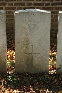 Dury Mill British Cemetery - Underwood, Ewart Nutman