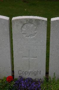 Dury Mill British Cemetery - White, Walter George