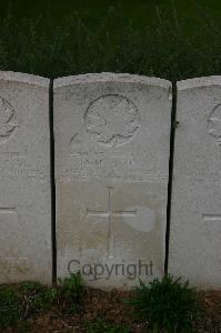 Dury Mill British Cemetery - Yates, Hiram Havelock