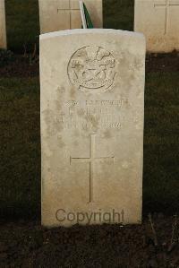 Delville Wood Cemetery Longueval - Arnold, E