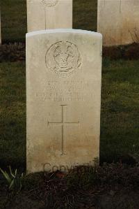 Delville Wood Cemetery Longueval - Barker, J W