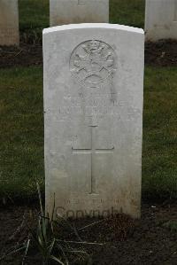 Delville Wood Cemetery Longueval - Beardmore, J