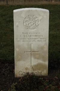 Delville Wood Cemetery Longueval - Beardmore, J