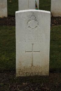 Delville Wood Cemetery Longueval - Bennion, Bertie