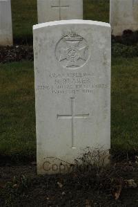 Delville Wood Cemetery Longueval - Blaker, N