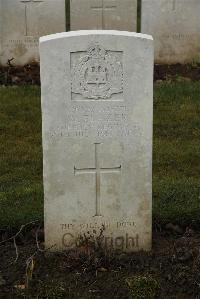 Delville Wood Cemetery Longueval - Blazer, William