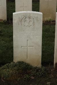 Delville Wood Cemetery Longueval - Boyer, J