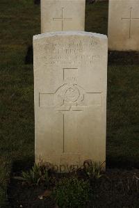 Delville Wood Cemetery Longueval - Brown, J P