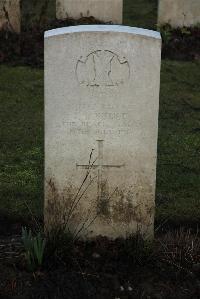 Delville Wood Cemetery Longueval - Bruce, J M