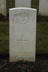 Delville Wood Cemetery Longueval - Buffin, P C