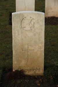 Delville Wood Cemetery Longueval - Burgess, F