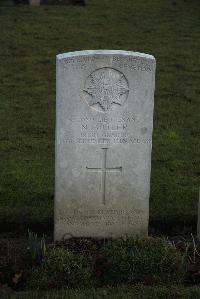 Delville Wood Cemetery Longueval - Butler, Noel