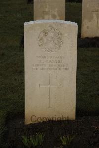 Delville Wood Cemetery Longueval - Cassie, R