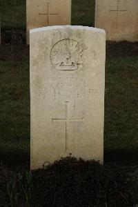 Delville Wood Cemetery Longueval - Crossman, F J