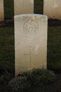 Delville Wood Cemetery Longueval - Dance, L B