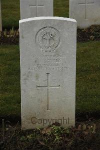 Delville Wood Cemetery Longueval - Davies, T J