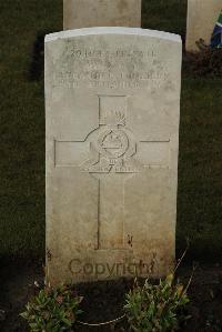 Delville Wood Cemetery Longueval - Davy, W