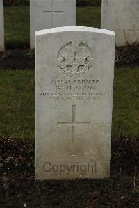 Delville Wood Cemetery Longueval - Deacon, G