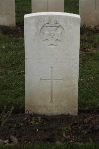 Delville Wood Cemetery Longueval - Dickinson, Lewis