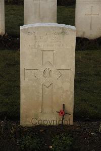 Delville Wood Cemetery Longueval - Dunlop, R