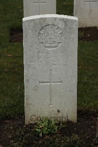 Delville Wood Cemetery Longueval - Dunn, F