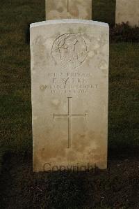 Delville Wood Cemetery Longueval - Eke, E S