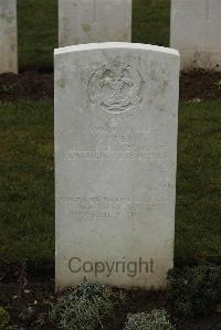 Delville Wood Cemetery Longueval - Ellis, Arnold