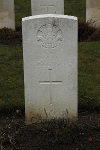 Delville Wood Cemetery Longueval - Evans, D