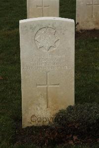 Delville Wood Cemetery Longueval - Flanagan, J J