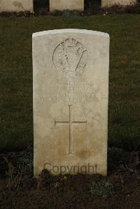 Delville Wood Cemetery Longueval - Flinn, J