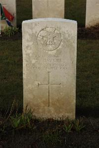 Delville Wood Cemetery Longueval - Gayler, E