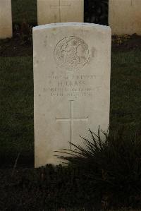 Delville Wood Cemetery Longueval - Grass, H