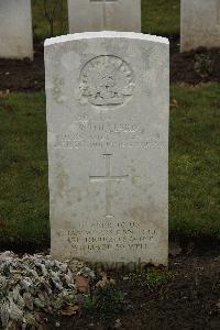 Delville Wood Cemetery Longueval - Hilliard, Robert