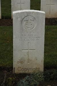 Delville Wood Cemetery Longueval - Hollick, A