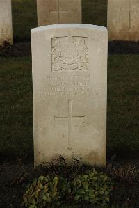 Delville Wood Cemetery Longueval - Howarth, Ernest