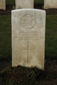 Delville Wood Cemetery Longueval - Huggard, J S