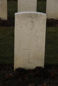 Delville Wood Cemetery Longueval - Johnson, P