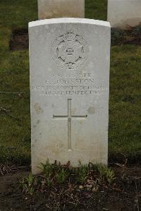 Delville Wood Cemetery Longueval - Johnston, F