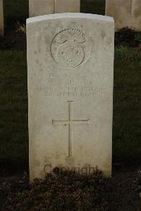 Delville Wood Cemetery Longueval - Jones, E T