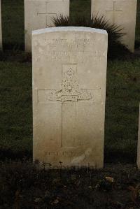 Delville Wood Cemetery Longueval - Jones, F