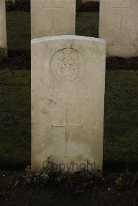 Delville Wood Cemetery Longueval - Jones, G P