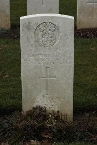 Delville Wood Cemetery Longueval - Jones, Llewelyn